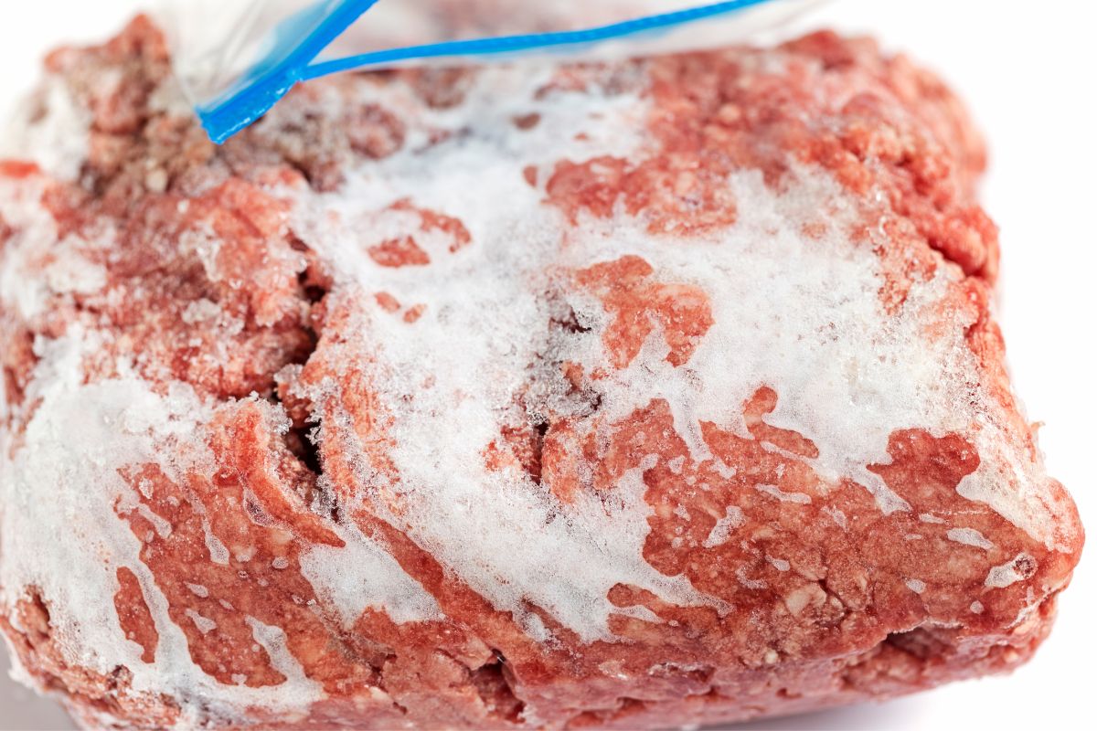 How Long To Defrost Ground Beef In A Microwave?