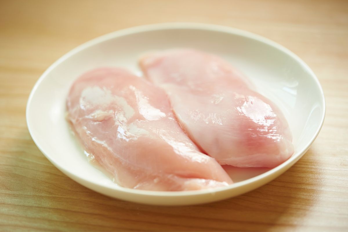 How To Defrost Chicken Breast In The Microwave
