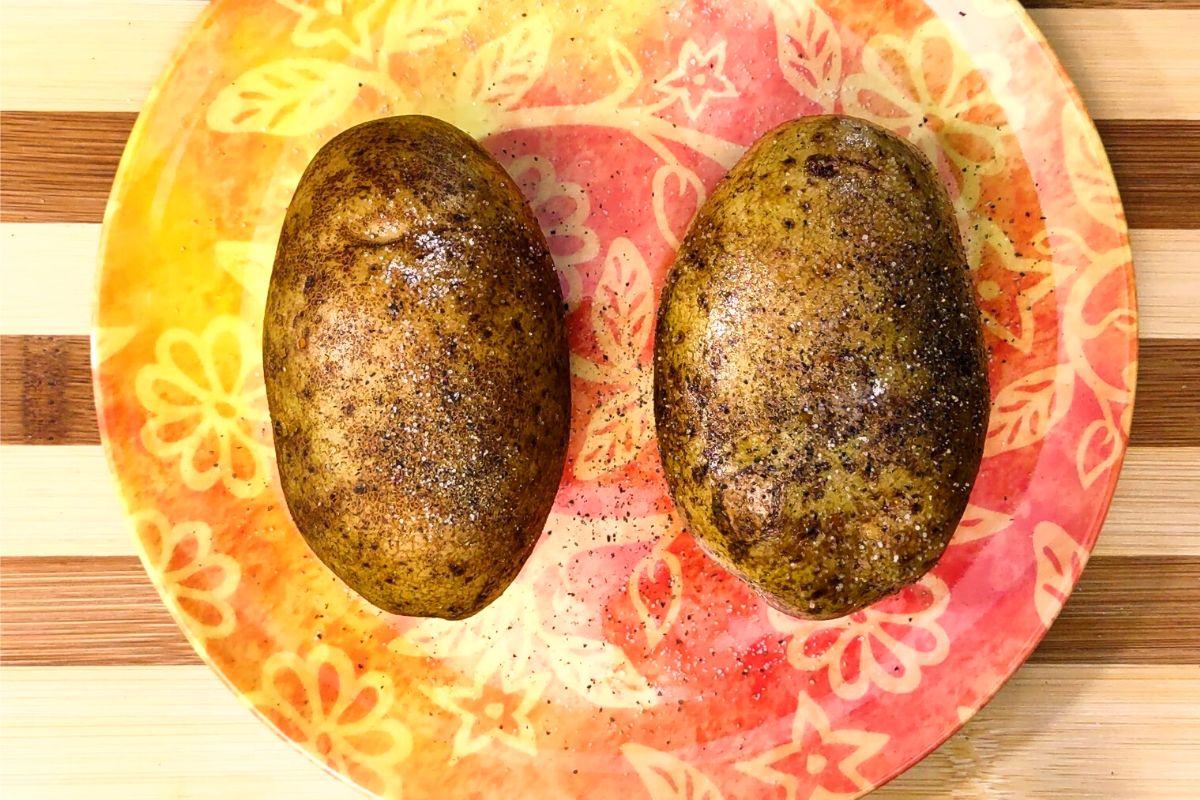 How to Microwave a Baked Potato with Plastic Wrap in Minutes Dinners