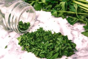 How to Dehydrate Parsley in the Air Fryer Quick & Easy