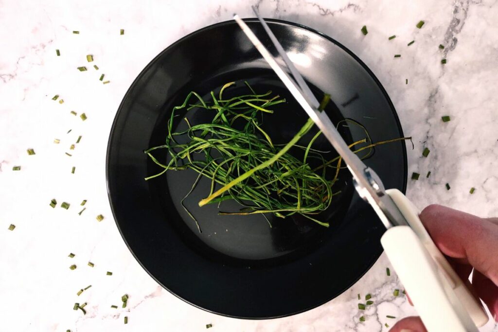 cut dehydrated chives to desired length with scissors