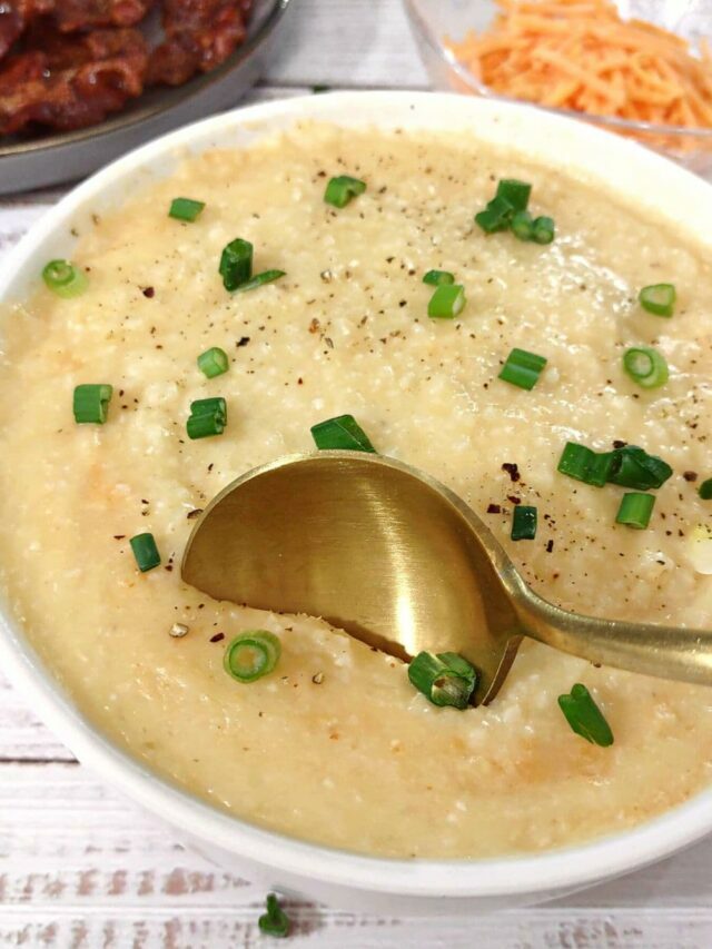 Creamy Microwave Garlic and Cheese Grits