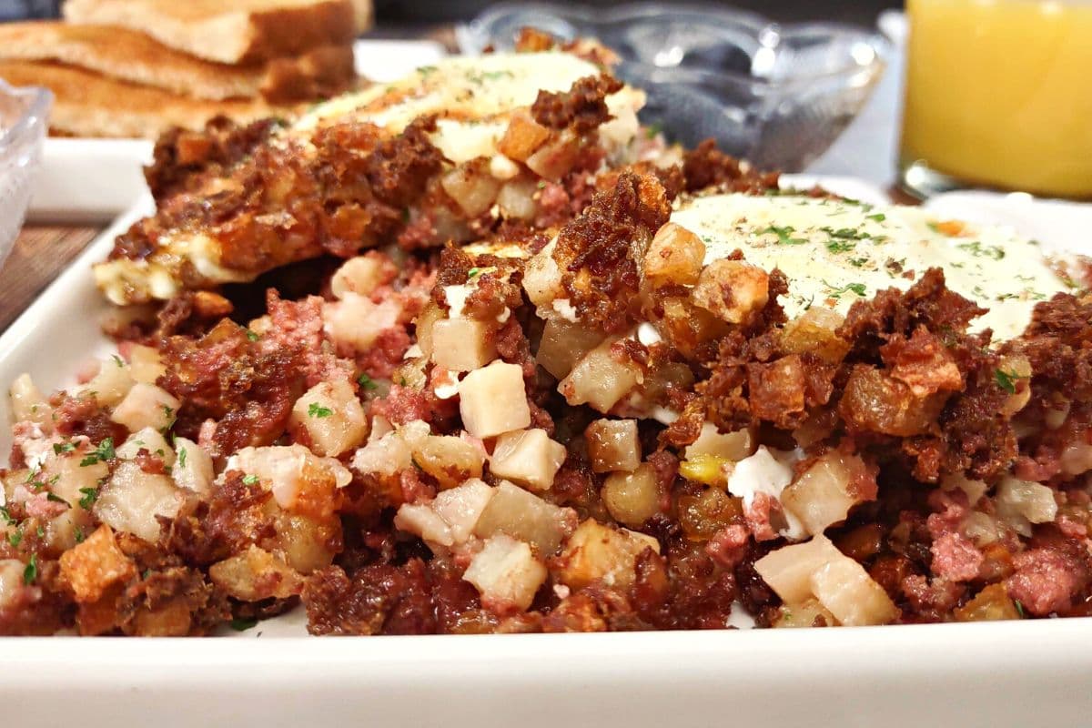 Canned Corned Beef Hash in the Air Fryer Easy Breakfast! Dinners