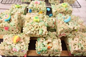 lucky charms rice krispie treats in the microwave recipe dinners done quick