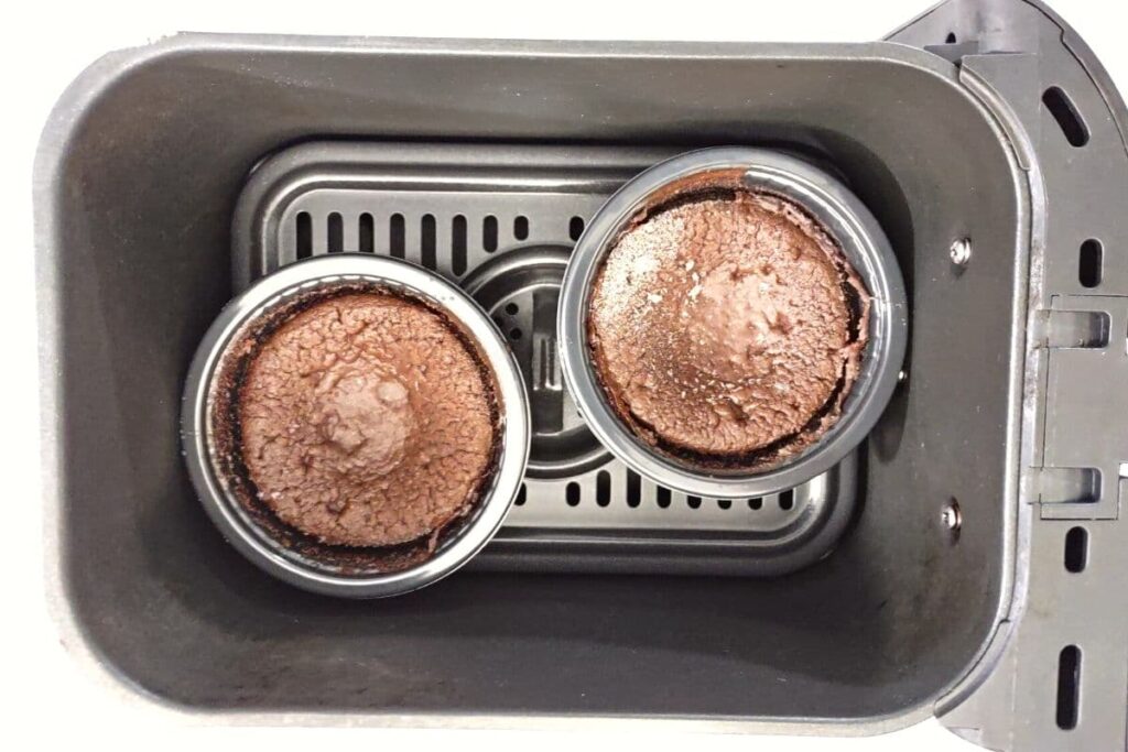 place lava cakes in air fryer basket