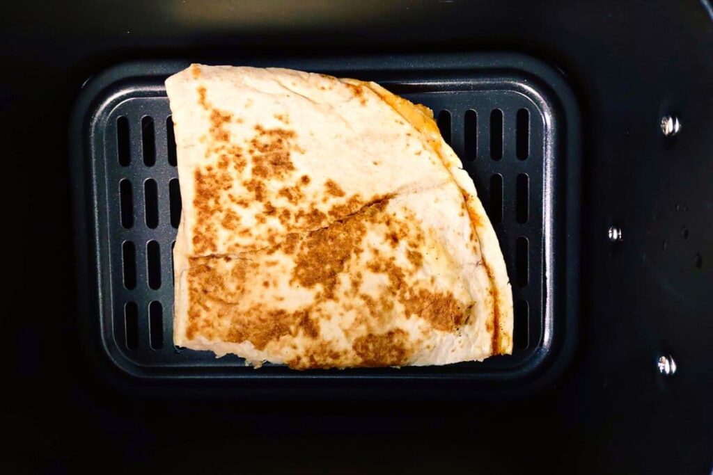 taco bell quesadilla in air fryer basket