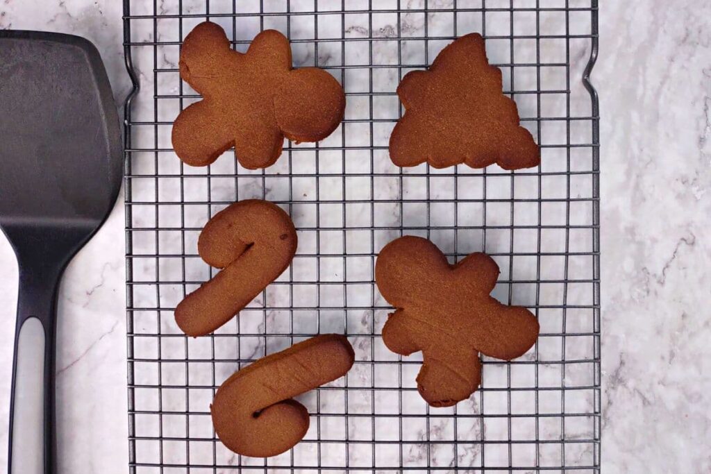 let gingerbread cookies cool on a wire rack