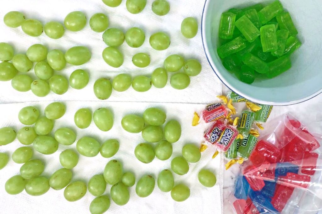 ingredients to make jolly rancher grapes in the microwave