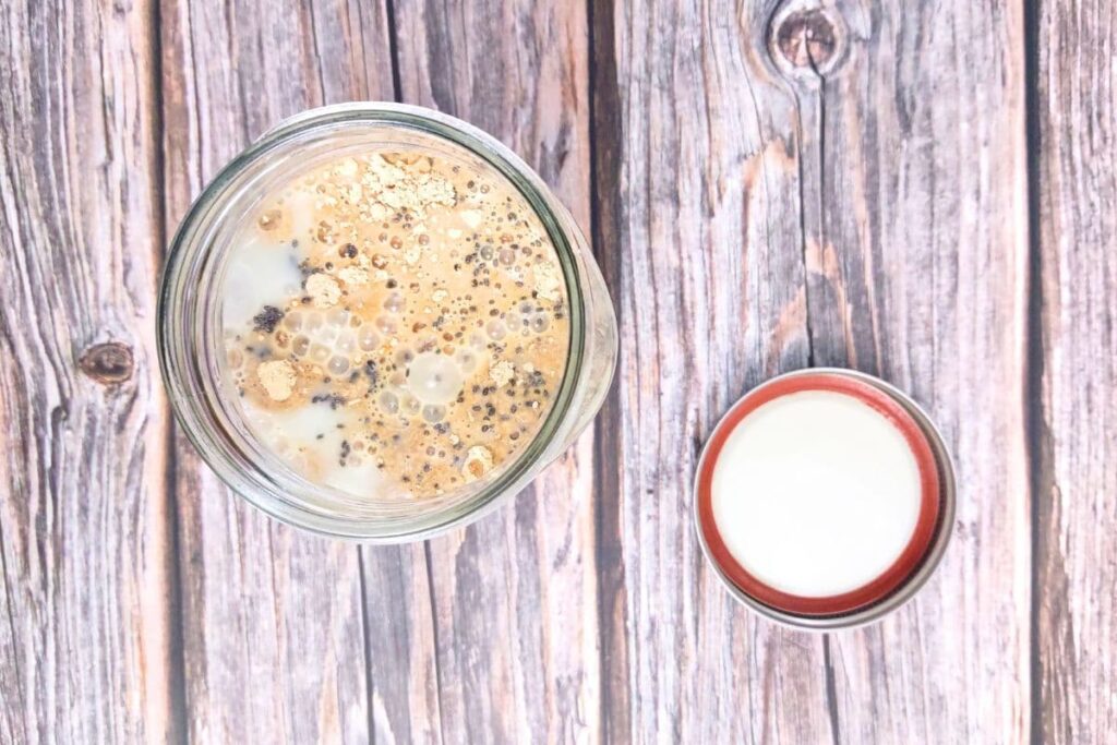 combine all peanut butter blueberry oats in a glass jar