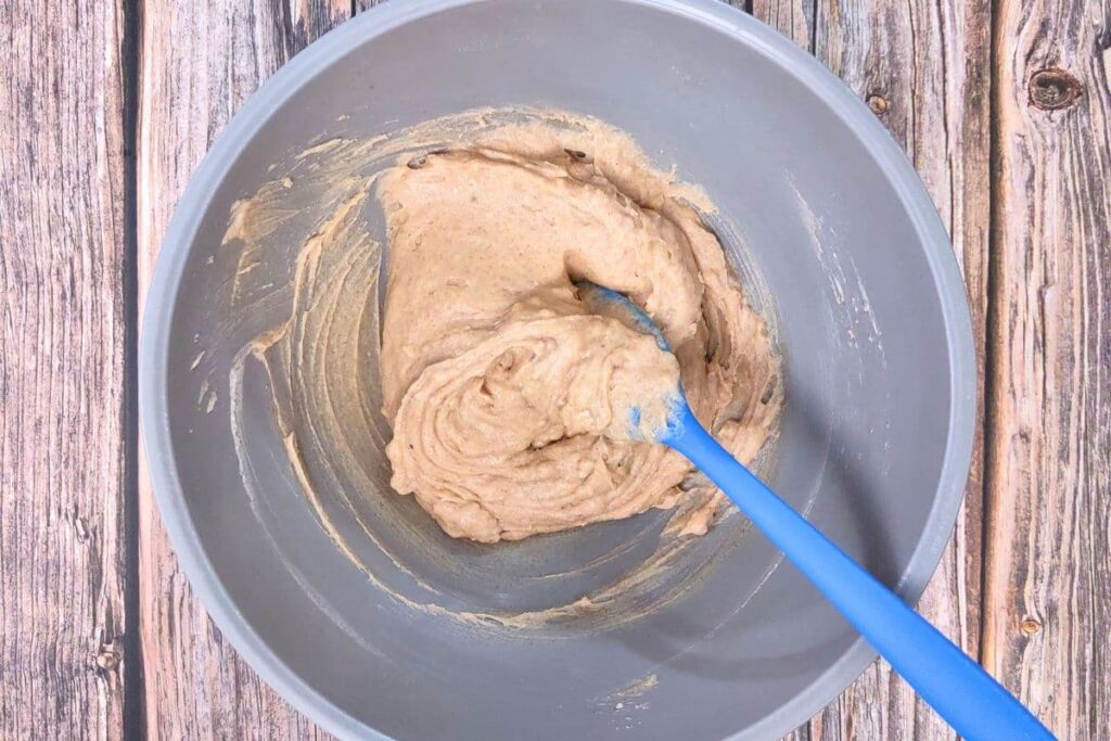 mix butter, flour, sugar, baking powder, cinnamon, and milk in a second small bowl