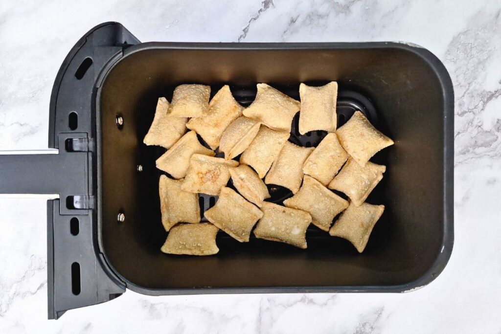 place pizza rolls in air fryer basket