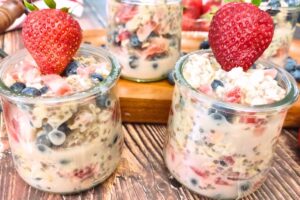 strawberry blueberry overnight oats recipe dinners done quick