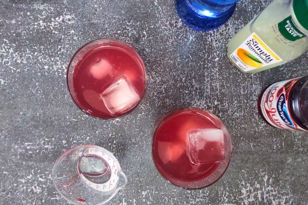 add ice to the cranberry and vodka mixture
