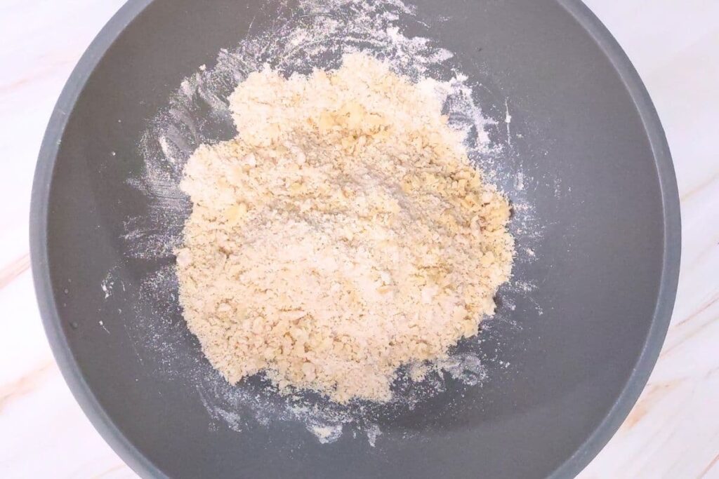 combine flour, brown sugar, and butter in a bowl until crumbles form