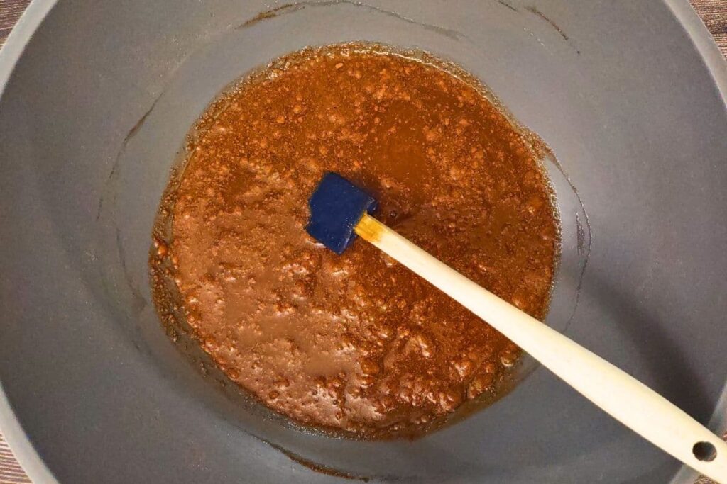 combine water, brown sugar, pumpkin puree, and pumpkin pie spice to make pumpkin spice syrup