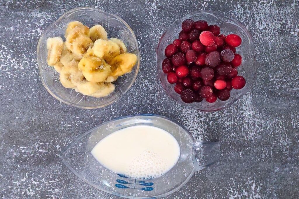 ingredients to make cranberry banana smoothie