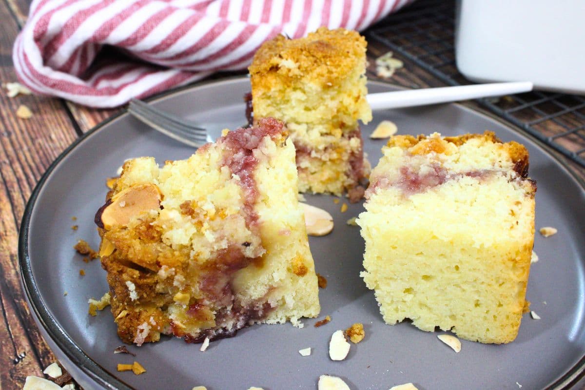 Homemade Air Fryer Coffee Cake Perfect For Breakfast! Dinners Done Quick