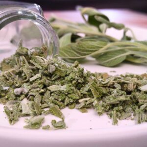 how to dry sage in the microwave dinners done quick featured image