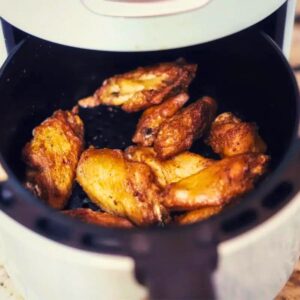How Long To Reheat Wings In An Air Fryer featured image
