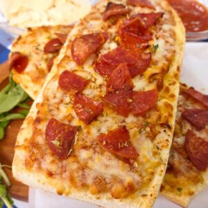 air fryer red baron french bread pizza dinners done quick featured image