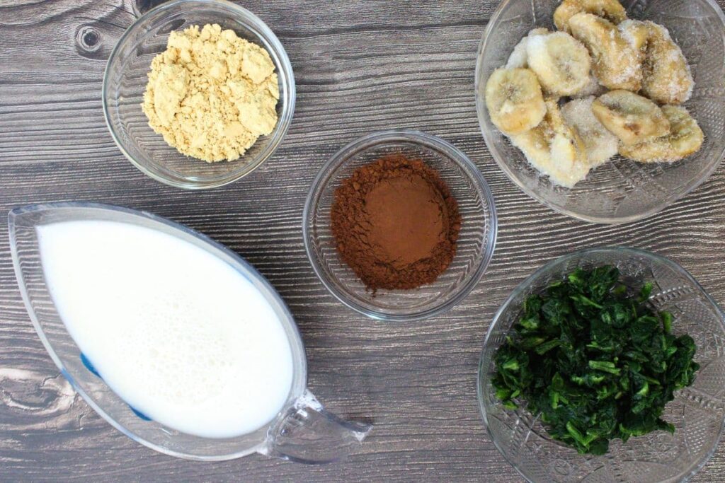 ingredients to make chocolate peanut butter spinach smoothie