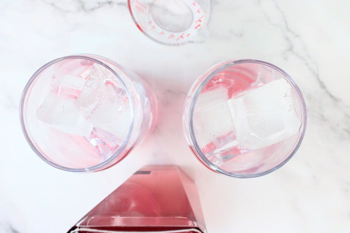 Pink Whitney & Sprite Recipe Easy 2 Ingredient Cocktail! Dinners