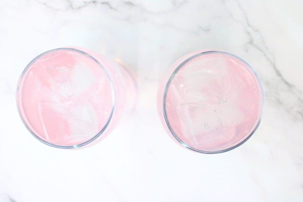 pour sprite over pink whitney vodka