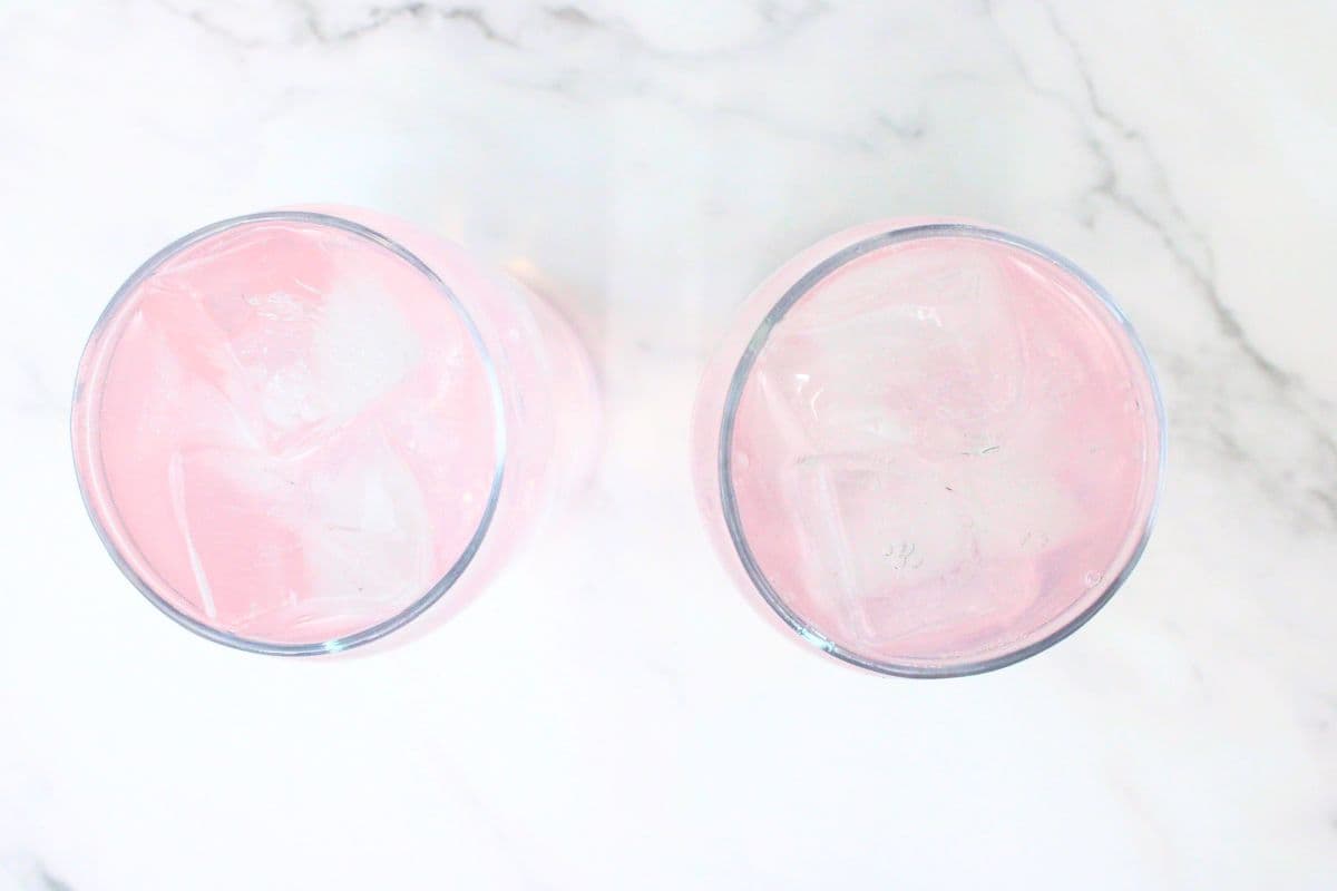 Pink Whitney & Sprite Recipe Easy 2 Ingredient Cocktail! Dinners