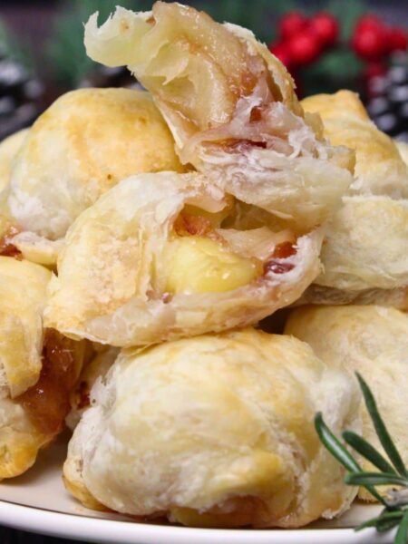 air fryer cranberry puff pastry brie bites recipe dinners done quick featured image