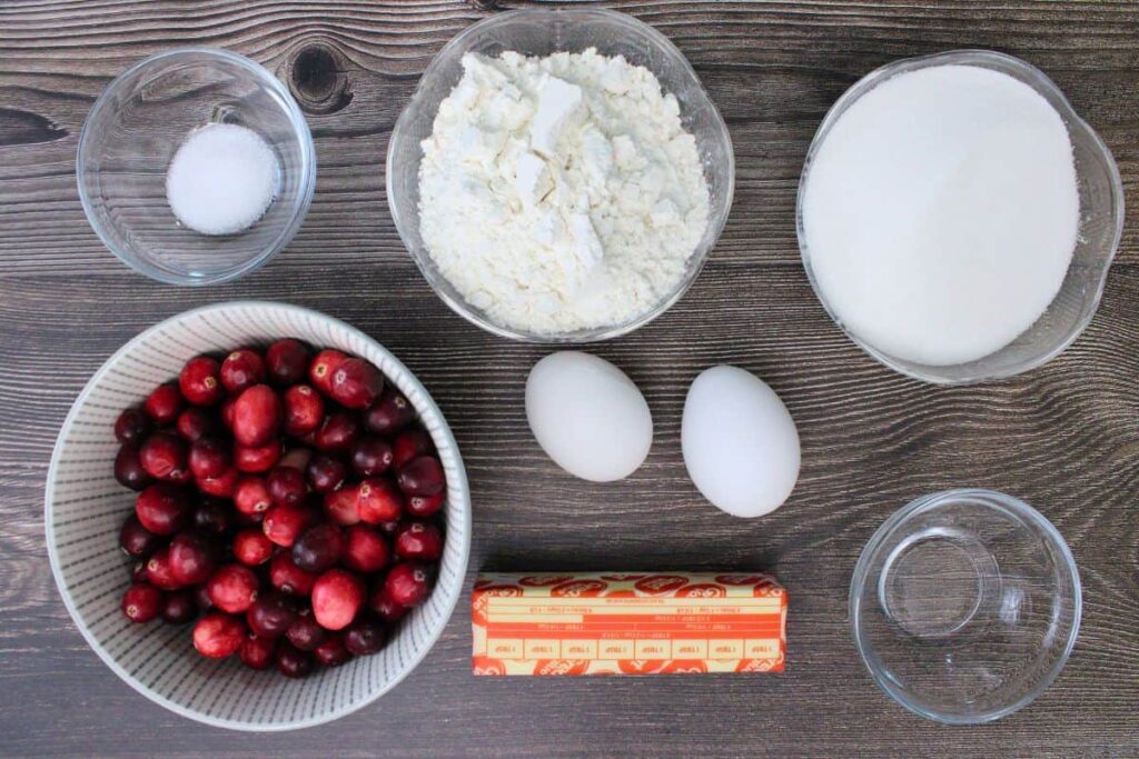 ingredients to make crustless cranberry pie in the air fryer