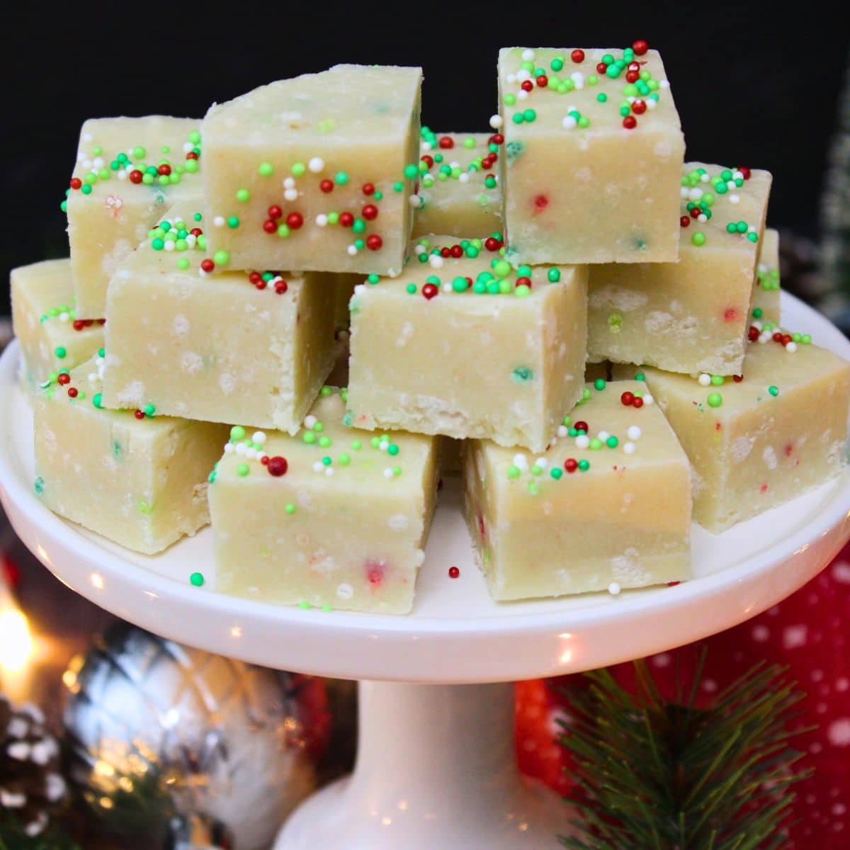 Sugar Cookie Fudge: Easy Microwave Christmas Treat!