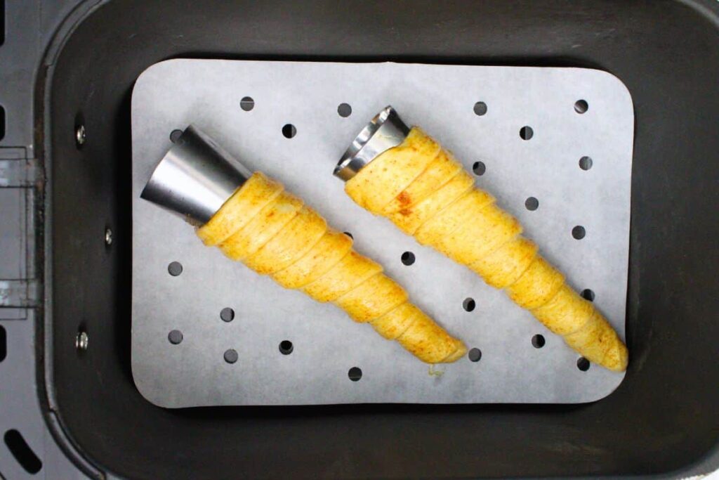 place cones in air fryer basket