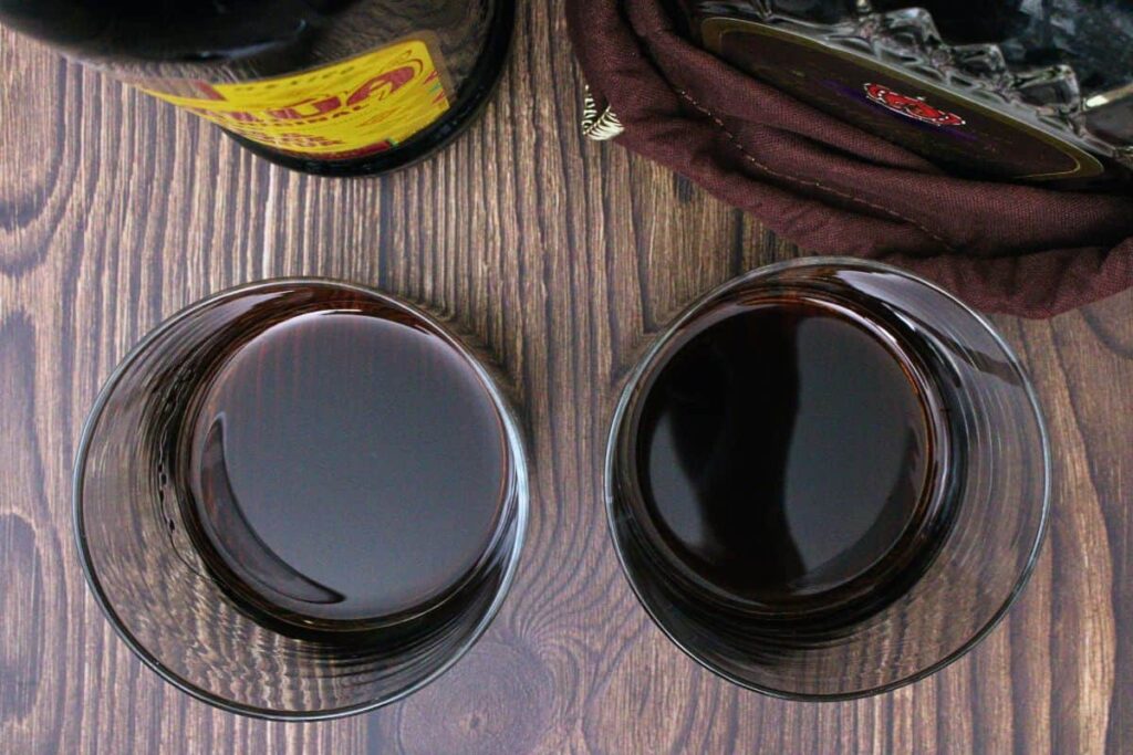 add crown royal chocolate whisky and coffee liqueur to rocks glass