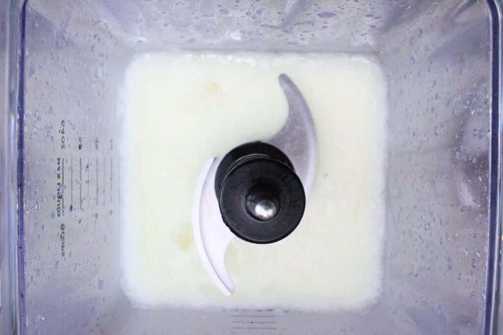 blend frozen lemonade concentrate with rum and ice