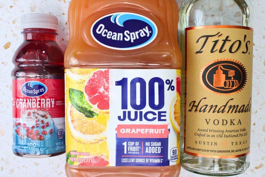 ingredients to make sea breeze cocktail