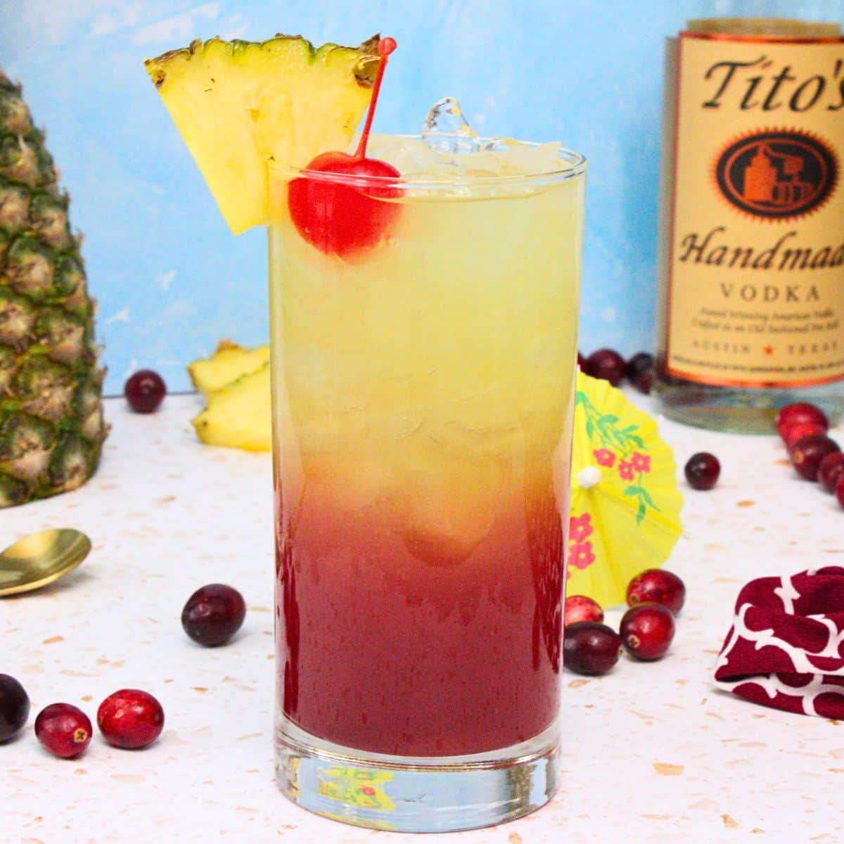 キラメキフレッシュメモリアルナイトカクテル Bay Breeze: Easy 3 Ingredient Tropical Vodka Cran Drink! - Dinners