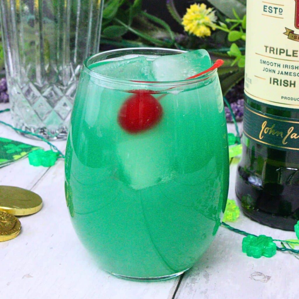luck of the irish cocktail recipe dinners done quick featured image
