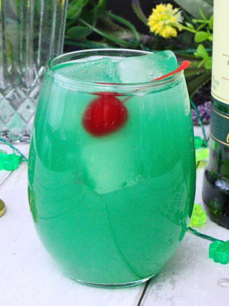 luck of the irish cocktail recipe dinners done quick featured image