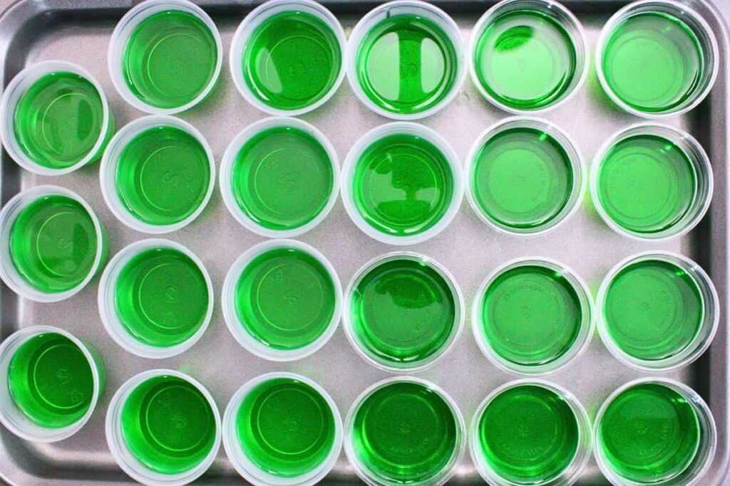 pour caramel apple jello mixture into shot cups