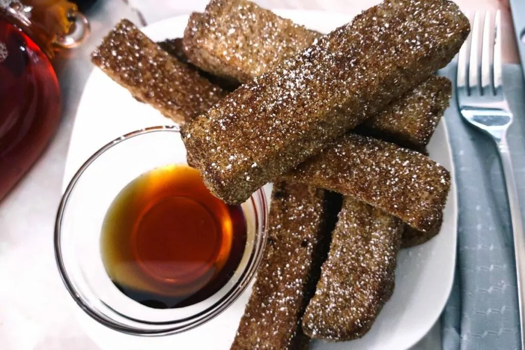 how to cook frozen french toast sticks in the air fryer