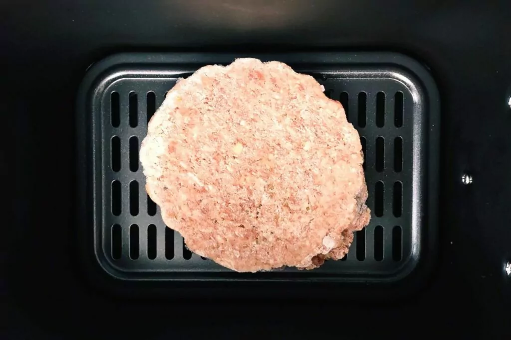 place frozen hamburger in air fryer basket