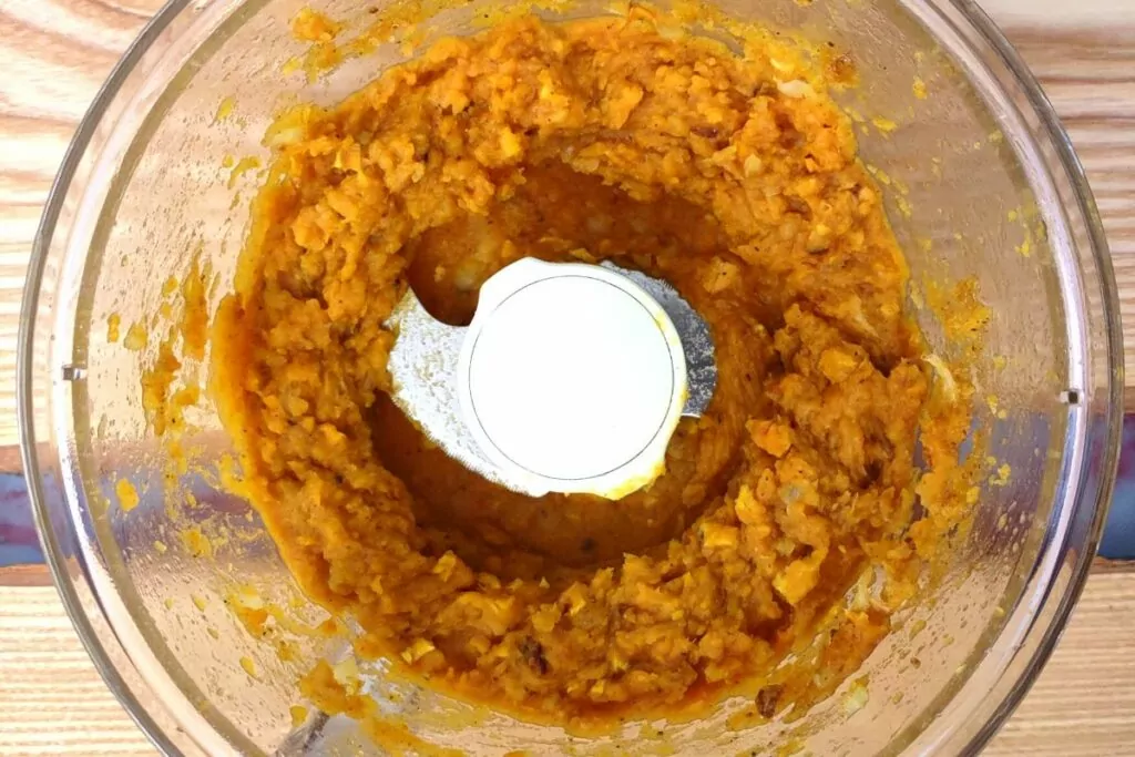 blend squash puree until smooth to your preference