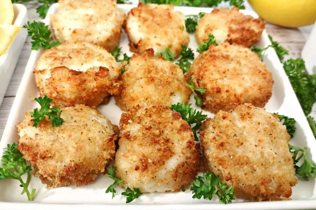 closeup of panko breaded scallops from the air fryer