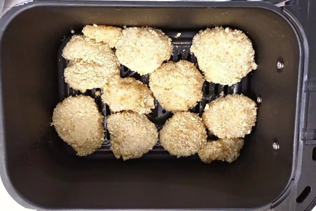 place breaded scallops in the air fryer basket