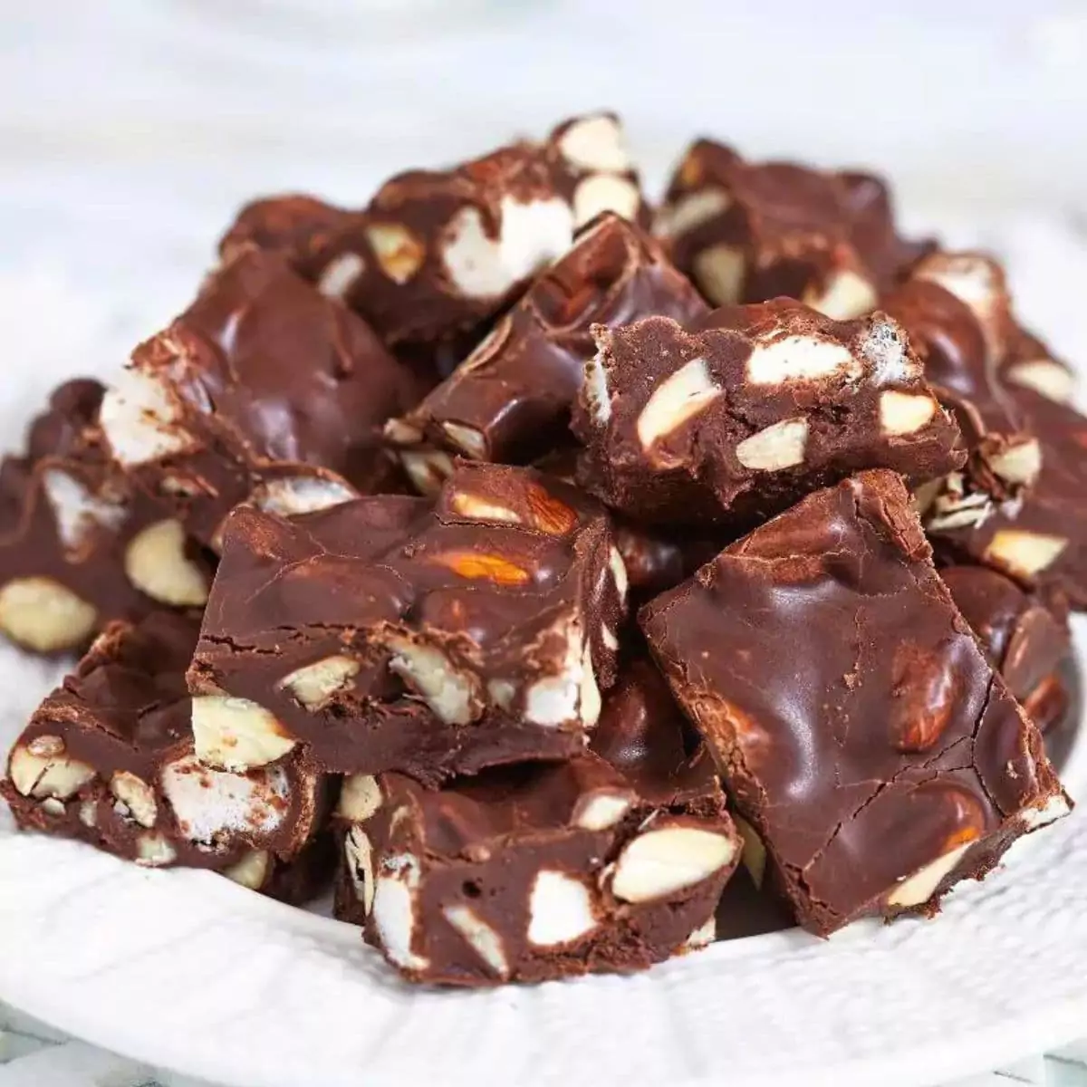Best Microwave Dessert Recipes To Try Today featured image