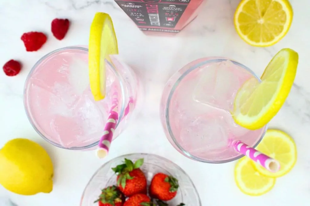 Pink Whitney & Sprite Recipe Easy 2 Ingredient Cocktail! Dinners Done Quick