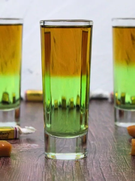 caramel apple shot with crown royal cocktail recipe dinners done quick featured image